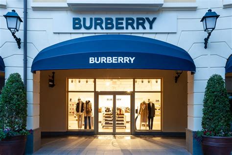 aktuelle designer burberry|Burberry designer outlet.